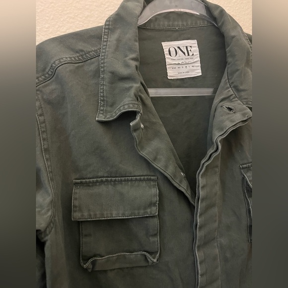 Womens Green button down shirt Jacket by One Teaspoon size medium - Picture 4 of 12